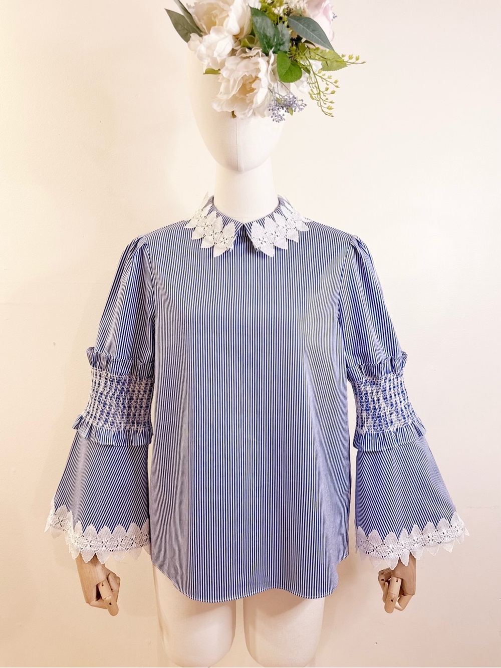 Ted Baker Blue Stripe Lace Bell Sleeve Top 🤍💙